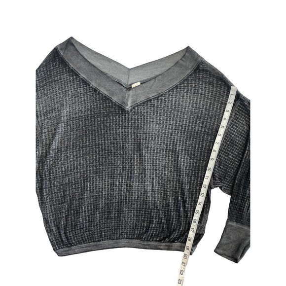 Free People We The Free South Side Thermal V-Neck Gray Black V-Neck XS‎ $68 - Picture 8 of 13